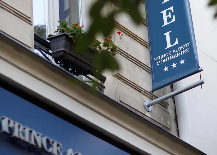 Montmartre Отель Париж