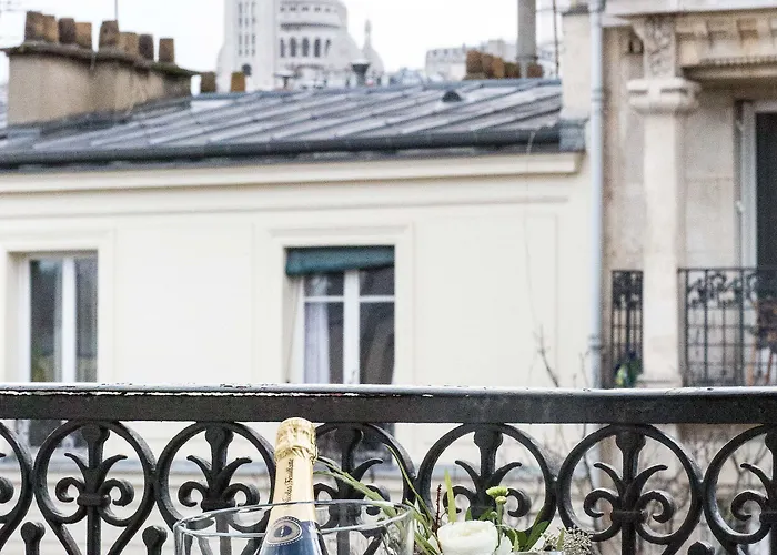 Отель Montmartre Париж