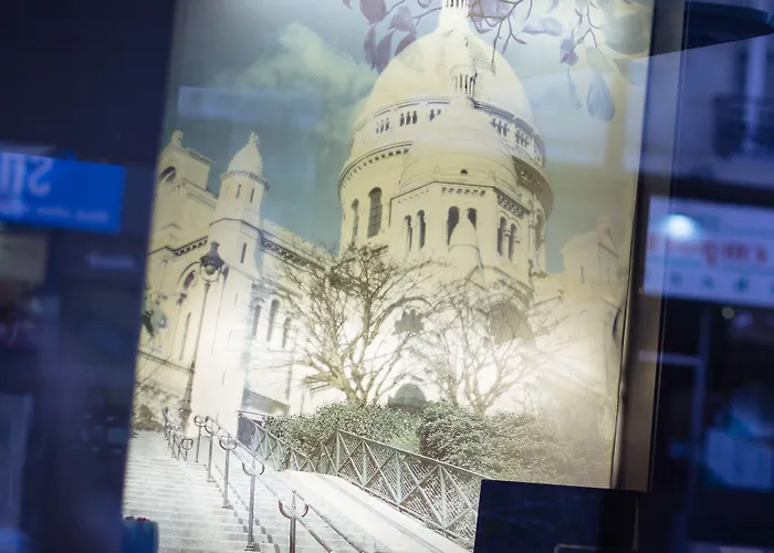 Отель Montmartre Париж