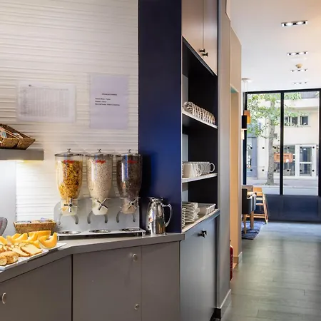 Hotel Montmartre Paris