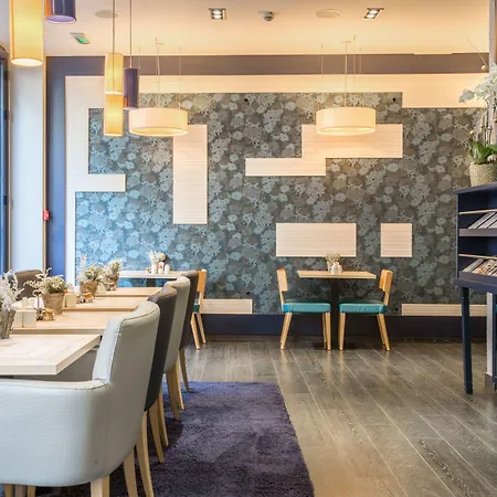 Montmartre Hotel 3*